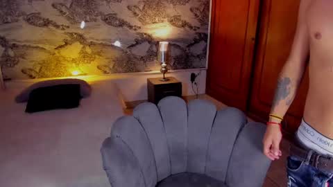 Snapshot of liam_dustin chatting on May 21, 2026, 10:28 pm Liam online show from May 21, 2026, 10:28 pm