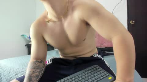 Snapshot of liam_saint chatting on June 13, 2026, 12:25 pm Call me Lian online show from June 13, 2026, 12:25 pm