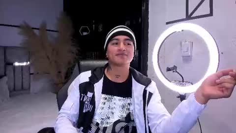 LiamDeep online show from July 10, 2026, 7:05 pm