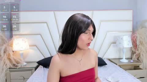 Lia  online show from May 14, 2026, 6:37 pm