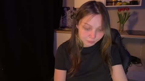 Snapshot of lilies_and_minipoots chatting on March 6, 2026, 10:17 pm Sonechka online show from March 6, 2026, 10:17 pm