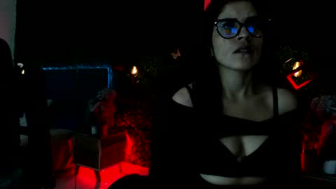 Lina  online show from July 1, 2026, 11:56 am