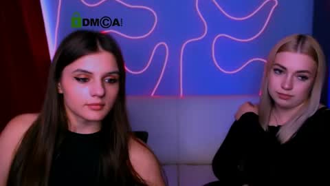 Snapshot of lisa_dark_ chatting on May 11, 2026, 12:22 pm Lisa online show from May 11, 2026, 12:22 pm