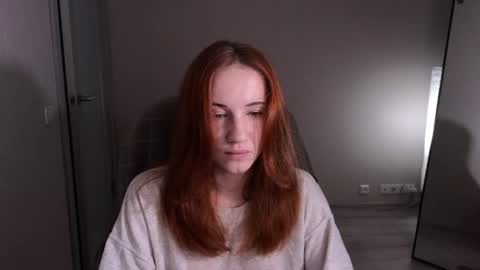 little_pretty_woman online show from June 13, 2026, 7:01 pm