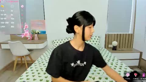 Snapshot of little_yena chatting on July 8, 2026, 4:39 am Yena and Gabby online show from July 8, 2026, 4:39 am