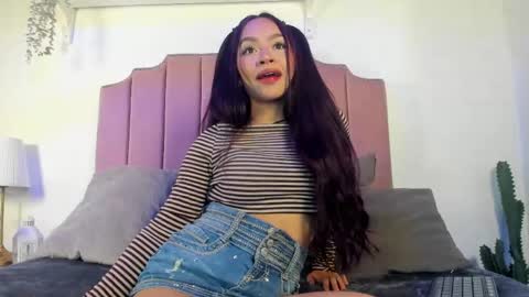 littlejade_dh online show from April 30, 2026, 11:49 am