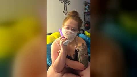 Snapshot of littlepetred chatting on July 31, 2026, 4:01 am littlepetred online show from July 31, 2026, 4:01 am