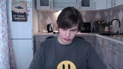Snapshot of littlesadcabbage chatting on July 5, 2026, 4:19 am Sonnenschein online show from July 5, 2026, 4:19 am