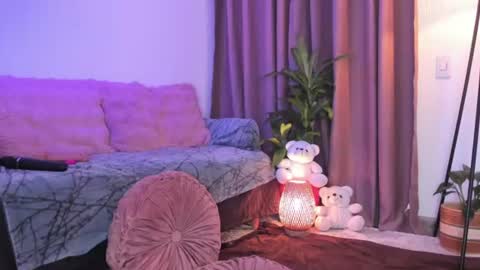 Lolly  online show from July 30, 2026, 3:27 am