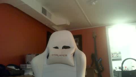 Snapshot of loosegravl chatting on July 23, 2026, 7:56 pm loosegravl online show from July 23, 2026, 7:56 pm