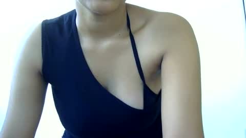 Loraa online show from June 27, 2026, 12:22 pm