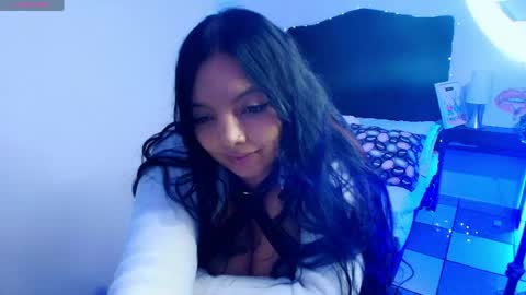 Loren online show from May 20, 2026, 8:04 pm