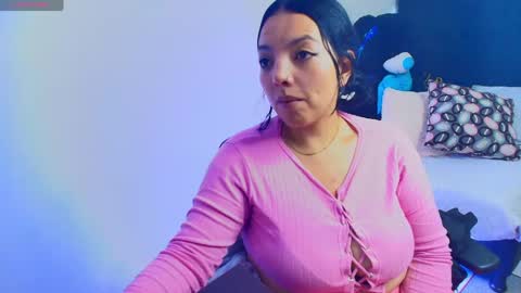 Loren online show from June 3, 2026, 8:58 pm