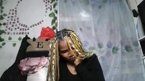 lovelaspice online show from June 10, 2026, 7:24 pm