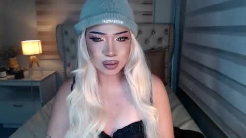 Snapshot of lovelymarie69 chatting on May 19, 2026, 5:41 pm Rebeca online show from May 19, 2026, 5:41 pm