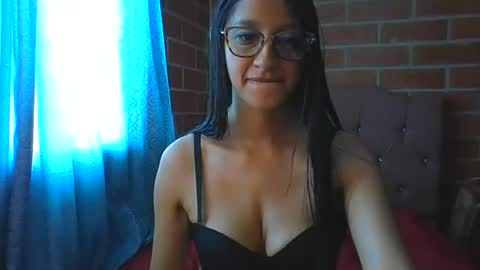Snapshot of lovelysexxx_ chatting on June 17, 2026, 9:05 pm Tiffany online show from June 17, 2026, 9:05 pm