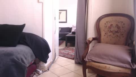 lovio75 online show from May 31, 2026, 6:09 pm