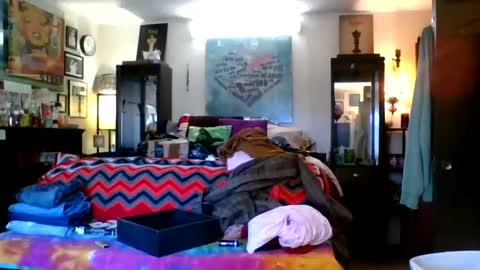 Snapshot of lowkeydl chatting on January 27, 2025, 4:01 pm DkV online show from January 27, 2025, 4:01 pm