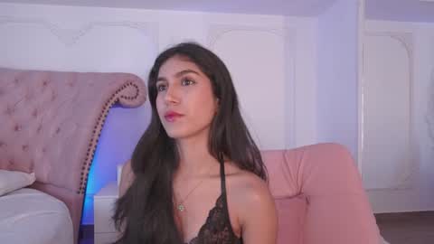Snapshot of luciana_roa chatting on June 27, 2026, 8:47 pm Luciana online show from June 27, 2026, 8:47 pm