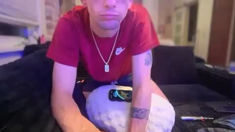 lucky_bme online show from June 10, 2026, 3:07 am