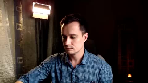 luckyman10000000 online show from November 10, 2025, 1:43 pm