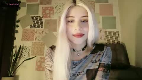 Snapshot of luckysapphire777 chatting on August 5, 2026, 12:19 pm luckysapphire777 online show from August 5, 2026, 12:19 pm