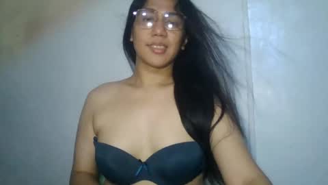 luckyts_cumx online show from May 17, 2026, 12:41 am