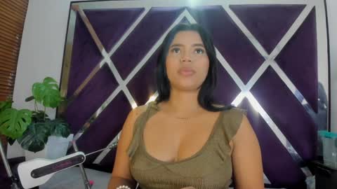 Lucia  online show from May 27, 2026, 2:14 pm