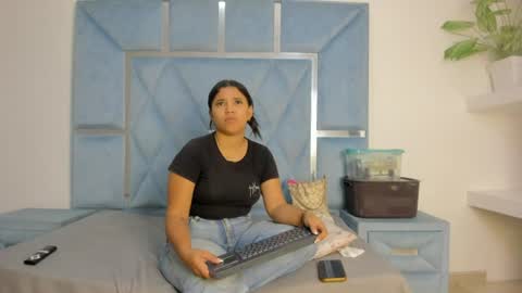 Lucia  online show from June 16, 2026, 1:47 pm