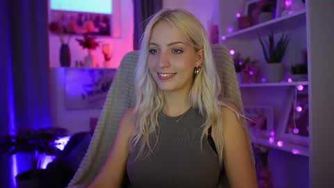 Snapshot of lucy_cutie_ chatting on July 25, 2026, 6:16 pm Cutie Lucy online show from July 25, 2026, 6:16 pm