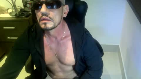 luigtkrj online show from May 31, 2026, 9:05 pm