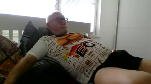 Snapshot of luley58 chatting on June 29, 2026, 9:48 am luley58 online show from June 29, 2026, 9:48 am