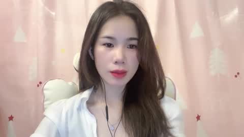 Snapshot of luna4739 chatting on May 3, 2026, 2:17 am Luna online show from May 3, 2026, 2:17 am