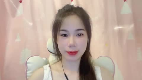 Snapshot of luna4739 chatting on May 22, 2026, 7:30 pm Luna online show from May 22, 2026, 7:30 pm