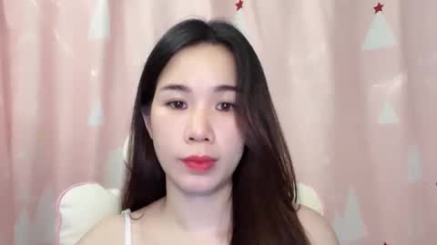 Snapshot of luna4739 chatting on June 11, 2026, 12:43 am Luna online show from June 11, 2026, 12:43 am