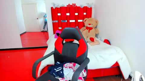 Snapshot of luna_analya chatting on July 15, 2026, 1:22 am luna_analya online show from July 15, 2026, 1:22 am