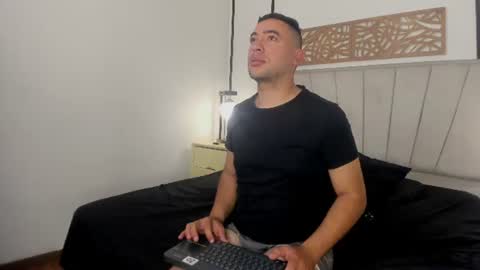 lunaanddante_ online show from June 23, 2026, 5:27 am