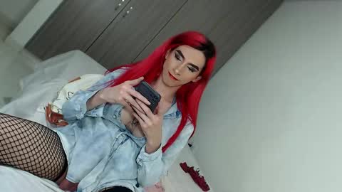 Snapshot of lunahot05xxx chatting on January 21, 2025, 2:33 am LUNA online show from January 21, 2025, 2:33 am