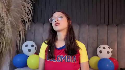 lunar_lustx online show from July 7, 2026, 8:02 pm