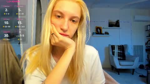 Luna online show from July 7, 2026, 3:05 pm