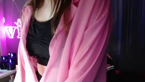 LunaXcherry online show from June 17, 2026, 6:20 pm