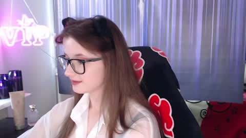 LunaXcherry online show from June 25, 2026, 5:06 pm