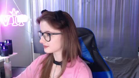 LunaXcherry online show from June 29, 2026, 5:13 pm