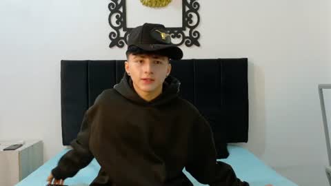 Snapshot of lunaydream chatting on June 15, 2026, 11:45 am lunaydream online show from June 15, 2026, 11:45 am
