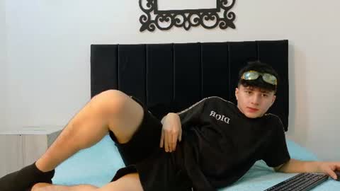 Snapshot of lunaydream chatting on June 17, 2026, 12:07 pm lunaydream online show from June 17, 2026, 12:07 pm