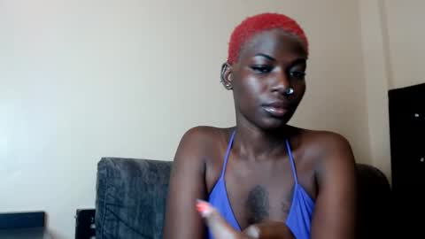 Snapshot of luo_queen chatting on June 4, 2026, 8:20 am luo_queen online show from June 4, 2026, 8:20 am