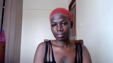 Snapshot of luo_queen chatting on June 6, 2026, 9:25 am luo_queen online show from June 6, 2026, 9:25 am