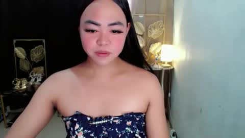 Trina online show from May 6, 2026, 2:19 am