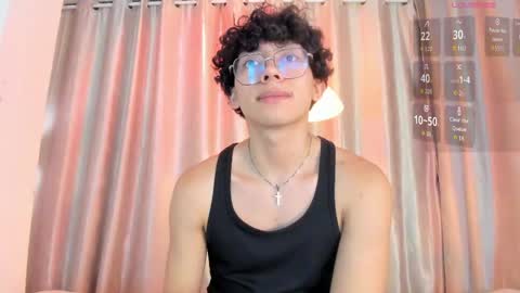 Snapshot of lyan_twink chatting on May 24, 2026, 7:52 pm Lyan online show from May 24, 2026, 7:52 pm