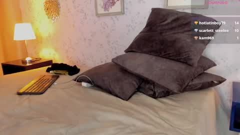 Snapshot of lyan_twink chatting on May 27, 2026, 1:57 am Lyan online show from May 27, 2026, 1:57 am